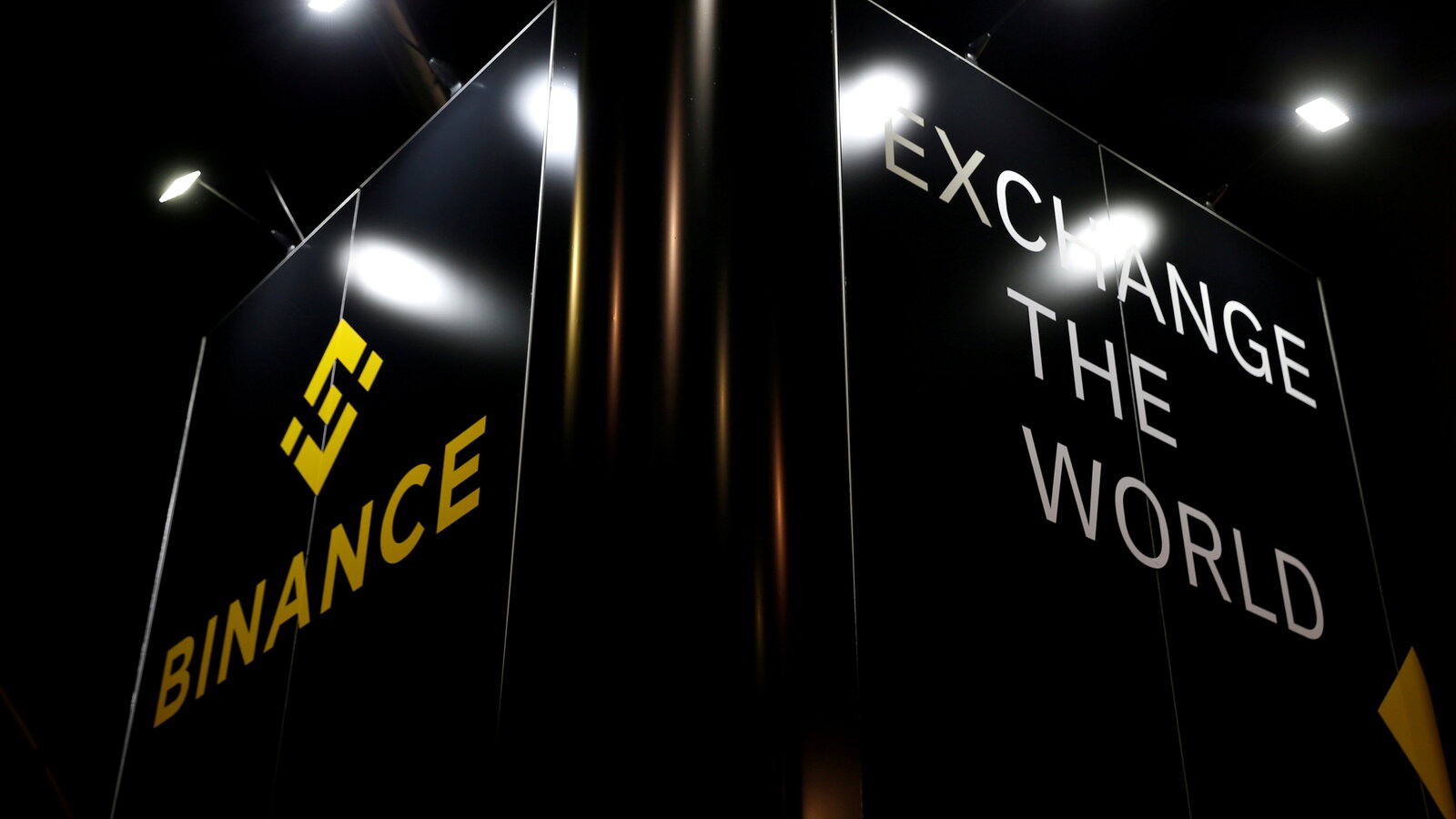 Guide Ultime : Comment Réduire ses Frais sur Binance de 45% en 2025
